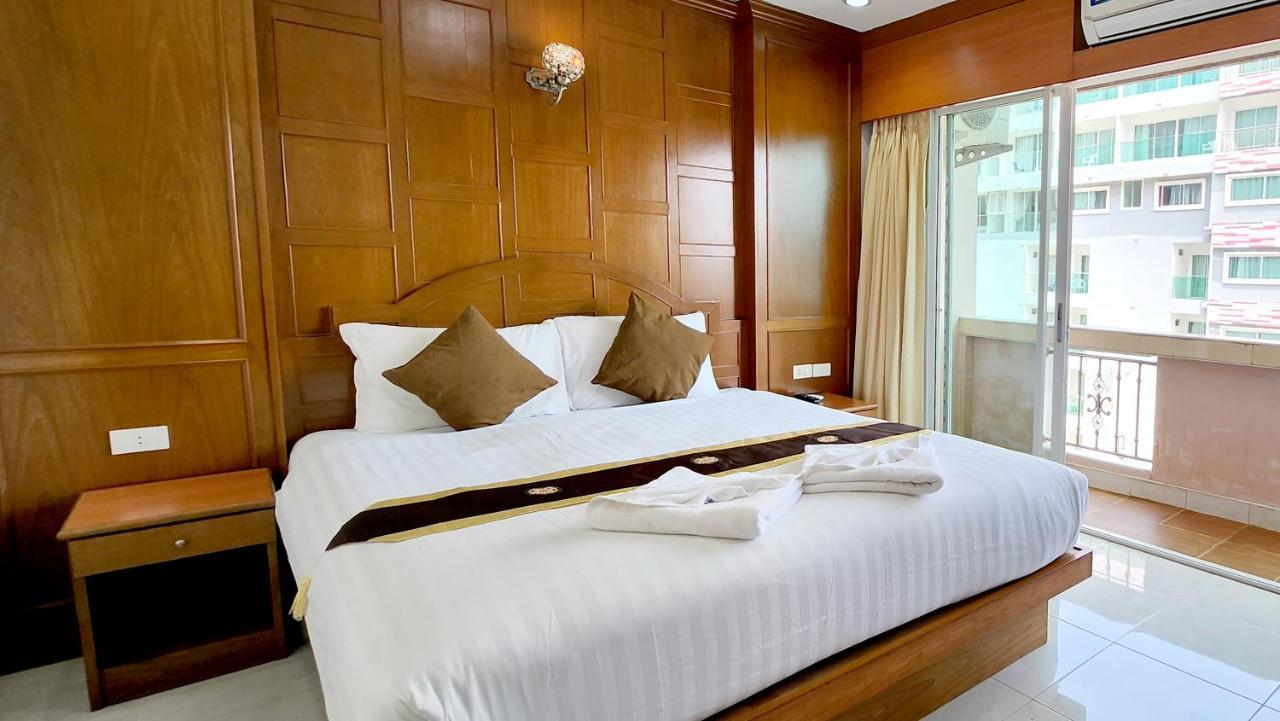 Chalita House Hotel Patong Exterior photo