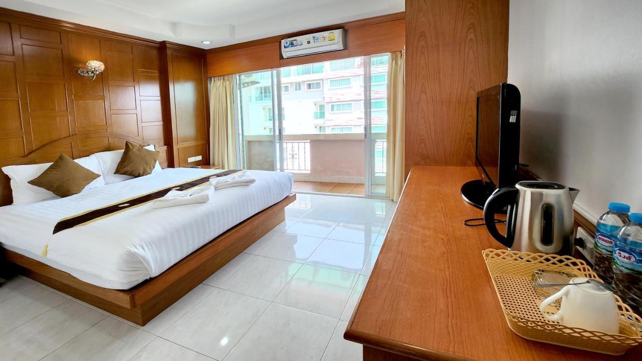 Chalita House Hotel Patong Exterior photo