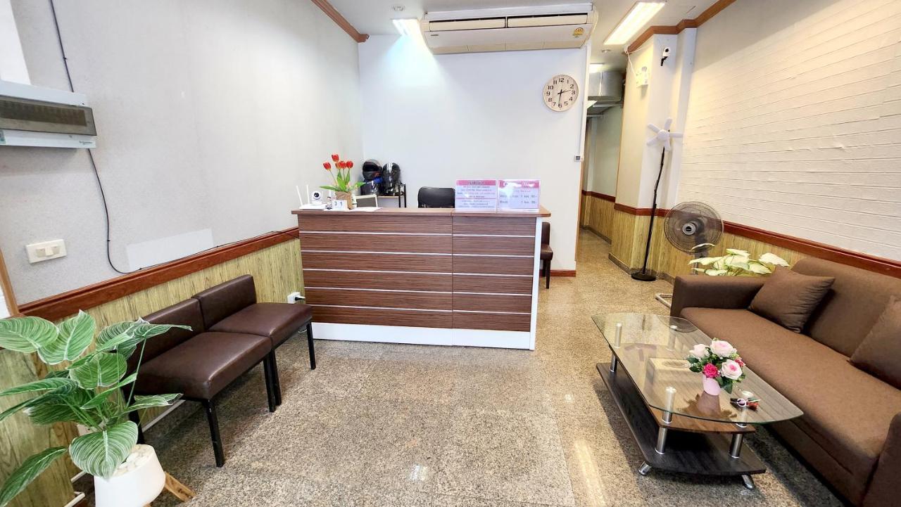 Chalita House Hotel Patong Exterior photo